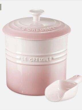 Le Creuset Pet Storage Container - Shell Pink - Pink Dog Cat Food Container Lid